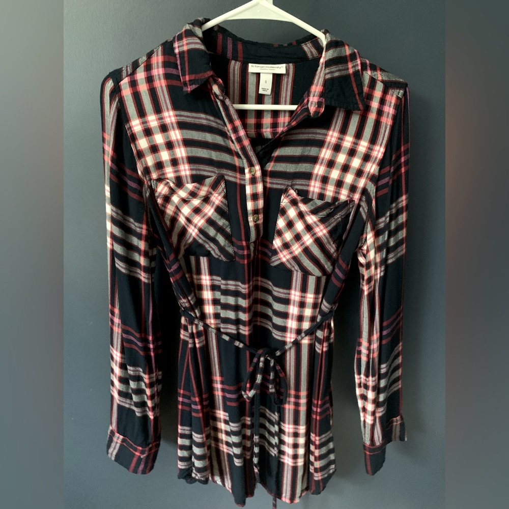 Long Sleeve Maternity Top (Size Small)